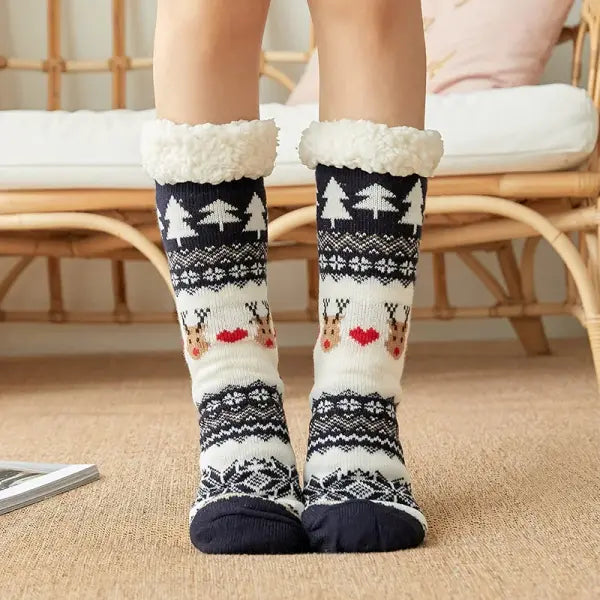 Winter Plush Socks for Women – Soft Non-Slip Fuzzy Floor Slippers Cute Penguin & Animal Design Cozy Christmas Gift