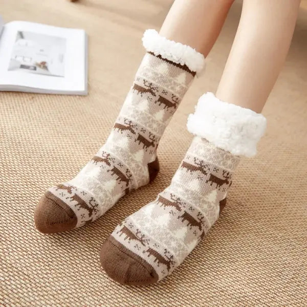 Winter Plush Socks for Women – Soft Non-Slip Fuzzy Floor Slippers Cute Penguin & Animal Design Cozy Christmas Gift