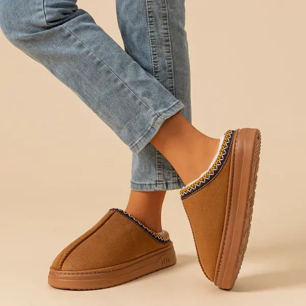 Winter Fuzzy Fur Slippers – Soft Plush Indoor/Outdoor Warm House Shoes Anti-Slip Cozy Comfort for Women & Men