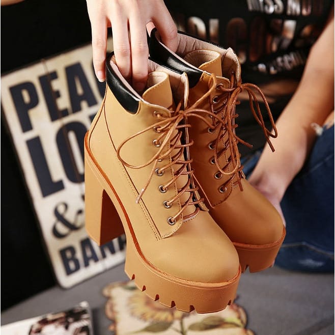 Women Ankle Boots - 35 / camel