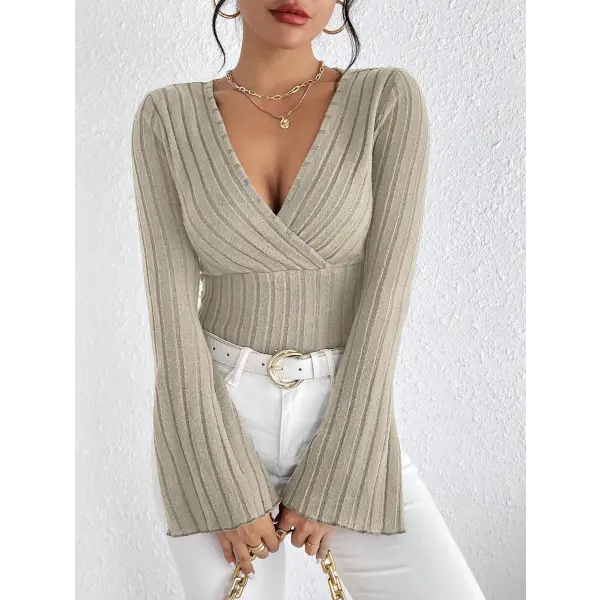 Women’s Fall and Winter Long-sleeved Tops V-neck Sexy Slim Striped Women’s Tops Long-sleeved T-shirt Knitted Bottoming