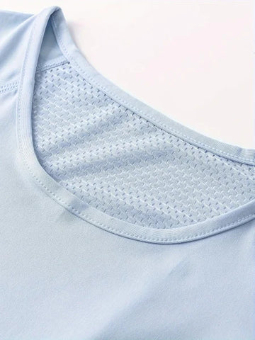 Women’s Sports T-Shirt - Breathable Quick-Dry Yoga & Running Top